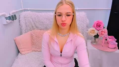 Eve online show from April 21, 2026, 7:39 pm