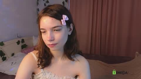 evi_brook online show from September 16, 2025, 11:44 am