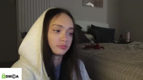 evi_woow online show from February 17, 2026, 9:10 pm