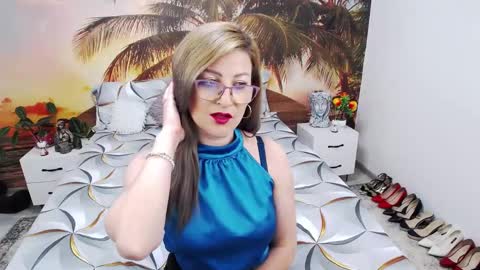 Snapshot of eviajoness chatting on February 1, 2025, 1:44 am Evia online show from February 1, 2025, 1:44 am