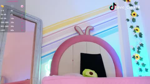 My name is Evie  nice to meet you  really get to know me better private is open  online show from February 24, 2025, 3:20 pm