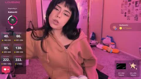 Evie Luna online show from November 26, 2025, 6:03 am