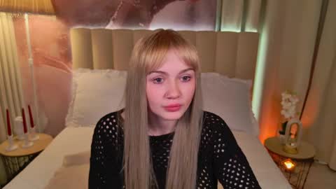 Your cutie Evie online show from April 26, 2026, 7:00 pm