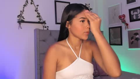 Ivi Alejandra  online show from January 15, 2025, 9:24 am