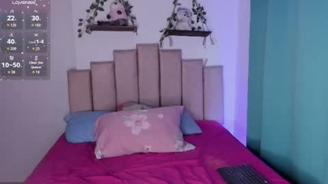 Snapshot of evieh1_ chatting on August 4, 2026, 9:39 pm Ivi Alejandra online show from August 4, 2026, 9:39 pm