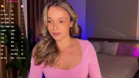 Snapshot of evielina chatting on July 2, 2026, 3:23 am evielina online show from July 2, 2026, 3:23 am