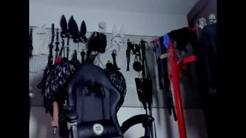 Mistress Sammy online show from July 3, 2026, 6:14 pm