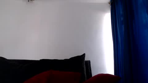 evilheart_69 online show from November 5, 2025, 2:28 pm