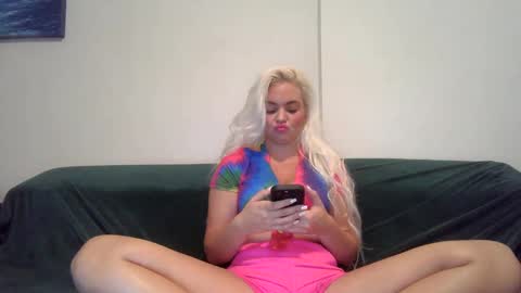 Badblondebunny online show from December 19, 2024, 10:53 pm