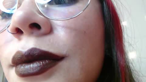 Snapshot of evolethmontenegros chatting on December 7, 2024, 6:10 am Evoleth online show from December 7, 2024, 6:10 am