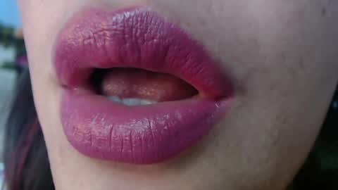 Snapshot of evolethmontenegros chatting on December 9, 2024, 2:34 am Evoleth online show from December 9, 2024, 2:34 am