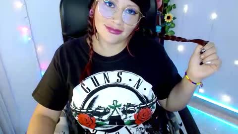 Snapshot of evolethmontenegros chatting on January 13, 2025, 2:07 am Evoleth online show from January 13, 2025, 2:07 am