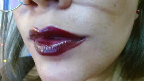 Snapshot of evolethmontenegros chatting on March 31, 2026, 4:35 am Evoleth online show from March 31, 2026, 4:35 am