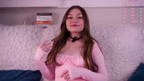 Snapshot of ewavi chatting on September 30, 2025, 12:54 pm Emma online show from September 30, 2025, 12:54 pm