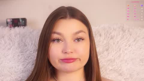 Snapshot of ewavi chatting on October 5, 2025, 1:53 pm Emma online show from October 5, 2025, 1:53 pm