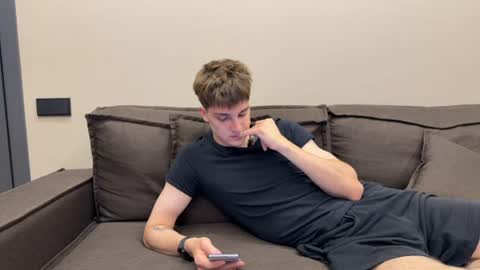 exclusiveflexboy online show from July 8, 2026, 8:57 pm