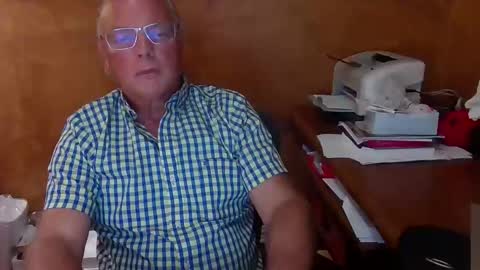 exhibitman69_ldb online show from February 15, 2026, 1:35 am