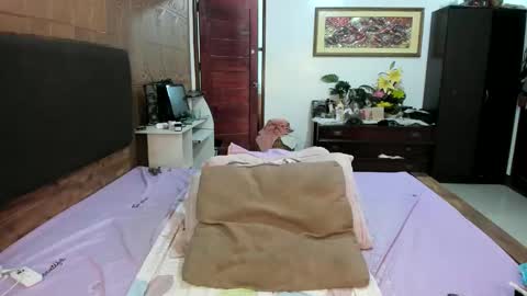 voloptous mommy angel online show from February 15, 2026, 1:46 am