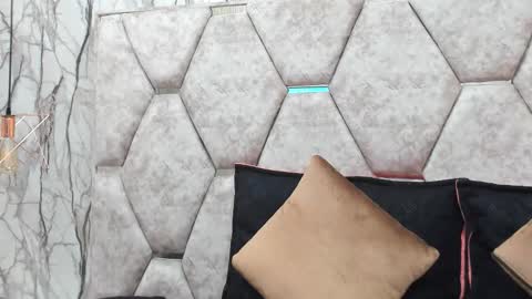 Alison online show from October 12, 2025, 7:13 pm