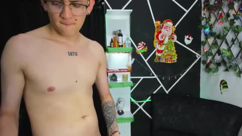 exotic_kisses_ online show from December 10, 2024, 6:17 pm