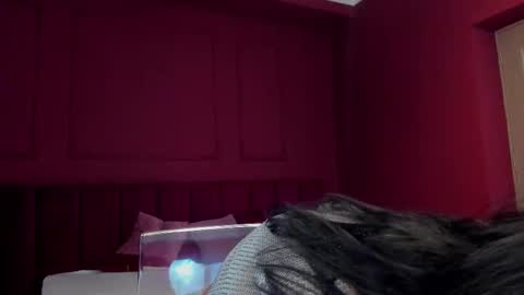 Sabrina online show from March 10, 2025, 7:42 am