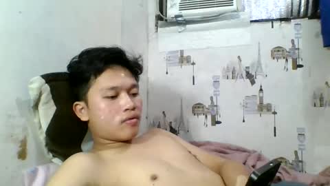 Snapshot of exotichugecock chatting on January 16, 2025, 6:37 pm Jan online show from January 16, 2025, 6:37 pm