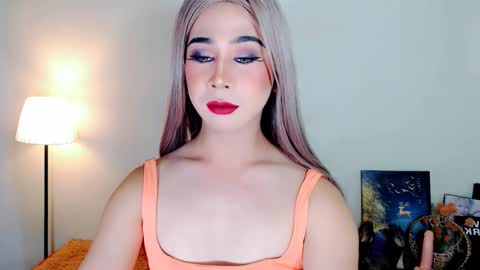 Snapshot of expensive_elise chatting on February 23, 2026, 10:56 am expensive_elise online show from February 23, 2026, 10:56 am