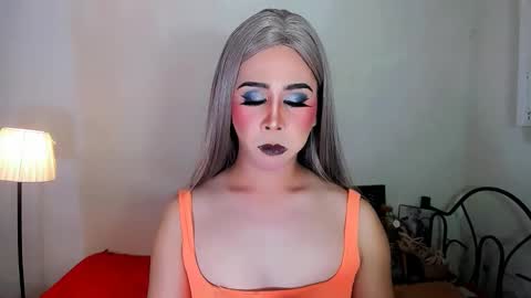 expensive_elise online show from March 25, 2026, 6:03 pm