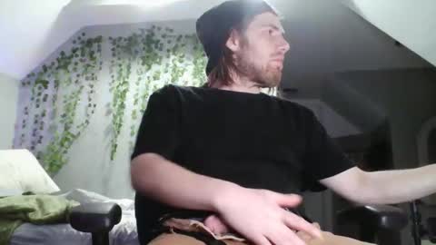 Explosivee andyy online show from February 24, 2026, 12:03 pm