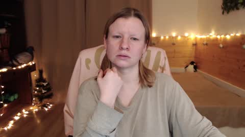 Snapshot of exponentex5 chatting on February 3, 2025, 7:31 pm Crystal online show from February 3, 2025, 7:31 pm