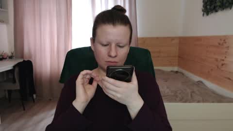 Crystal online show from April 7, 2026, 12:16 pm