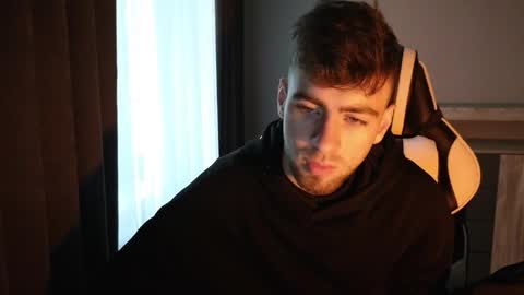 Sweetheart online show from September 30, 2025, 8:19 am