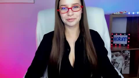 Maya online show from April 2, 2026, 6:33 am