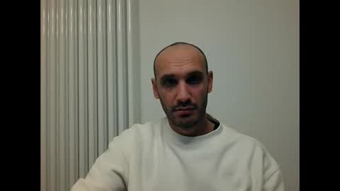 Extro online show from December 22, 2025, 8:39 pm