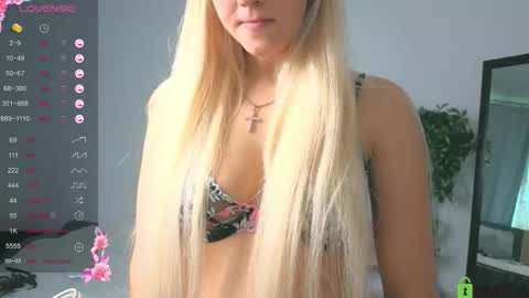 Snapshot of extra_natural chatting on September 12, 2025, 7:19 am M4ry online show from September 12, 2025, 7:19 am