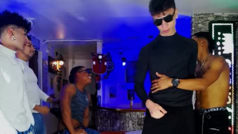 extrangers online show from December 14, 2024, 12:12 pm