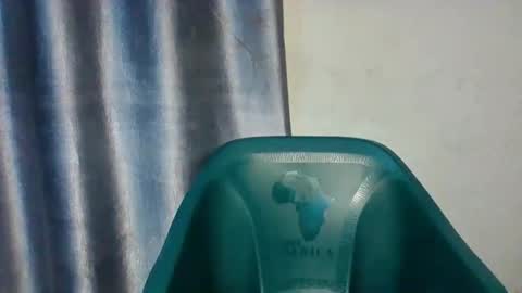 extremelywetgirl_ online show from April 4, 2026, 9:18 am