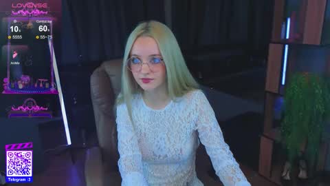 exxxcore_ online show from September 24, 2025, 4:16 am