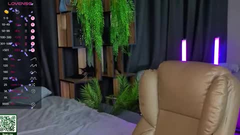 exxxcore_ online show from October 24, 2025, 11:39 am