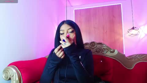 Snapshot of ey_im_simone_ chatting on July 11, 2026, 12:19 pm online show from July 11, 2026, 12:19 pm