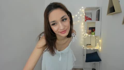 Ask me   online show from March 5, 2025, 3:29 am