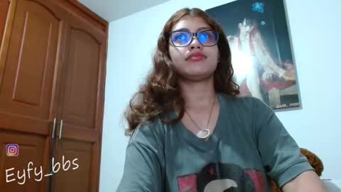 Snapshot of eyfy_bbs chatting on October 3, 2025, 10:07 pm Nadia online show from October 3, 2025, 10:07 pm