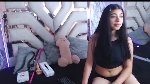 eylin_sofia online show from December 14, 2024, 6:56 am