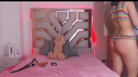 eylin_sofia online show from February 21, 2025, 4:29 am