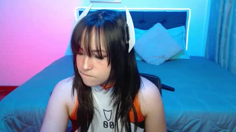 eymmy_24 online show from October 30, 2025, 2:57 am