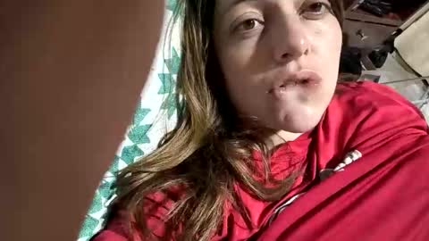 Snapshot of ezlngirl chatting on April 6, 2026, 12:41 am Aimee online show from April 6, 2026, 12:41 am