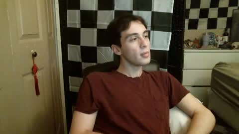 Snapshot of ezra_naamah chatting on January 20, 2025, 2:22 am Ezra Naamah online show from January 20, 2025, 2:22 am