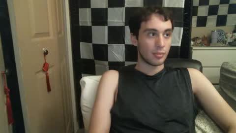 Snapshot of ezra_naamah chatting on February 2, 2025, 11:42 pm Ezra Naamah online show from February 2, 2025, 11:42 pm