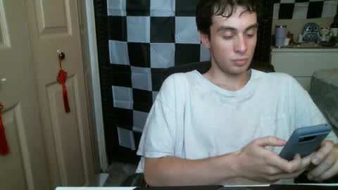 Snapshot of ezra_naamah chatting on February 10, 2025, 9:47 pm Ezra Naamah online show from February 10, 2025, 9:47 pm