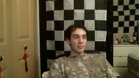 Snapshot of ezra_naamah chatting on February 13, 2025, 12:57 am Ezra Naamah online show from February 13, 2025, 12:57 am